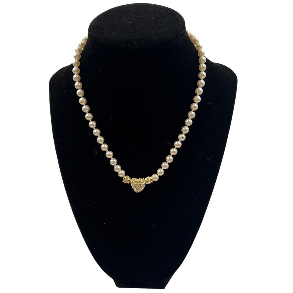 Vintage Faux Pearl Magnetic Heart Necklace‎ Rhinestone Napier Inspired 16 Inch